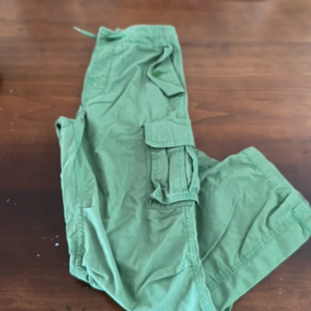 Gap kids green cargo pants size Medium (8) - Picture 1 of 3